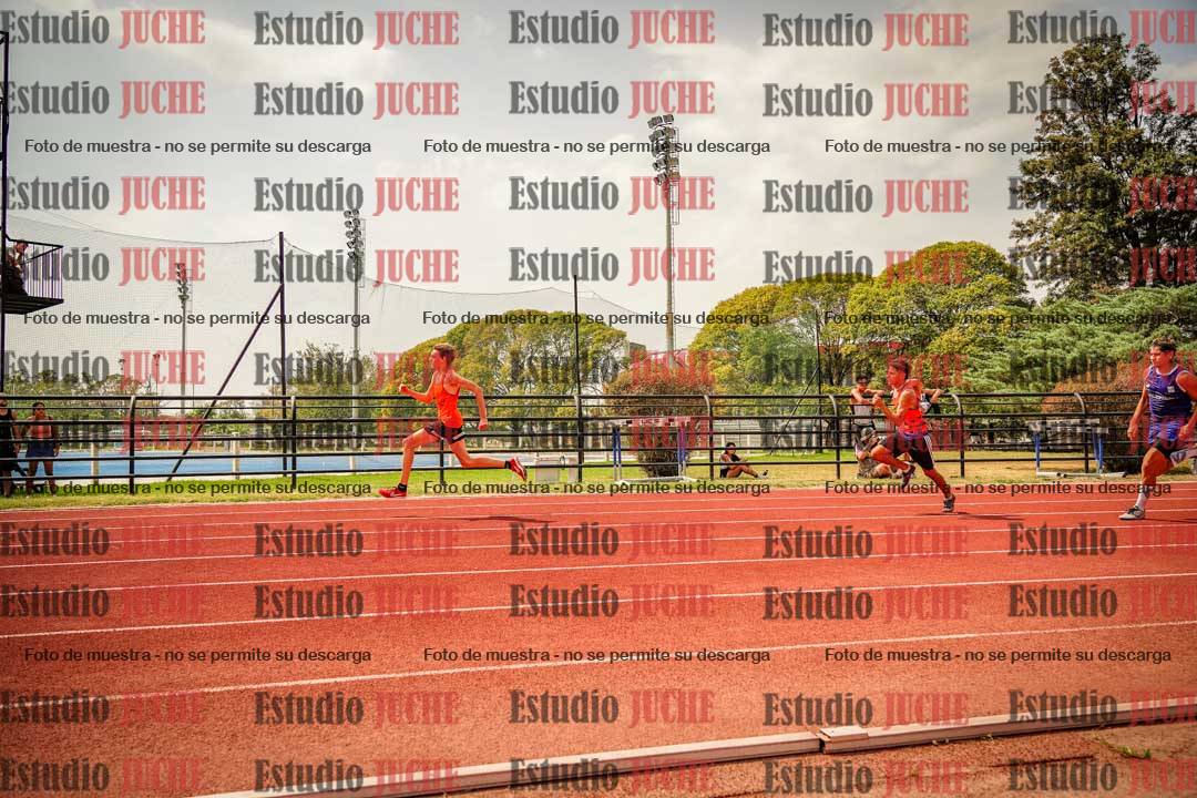 Fotos de los 200 m llanos de varones
