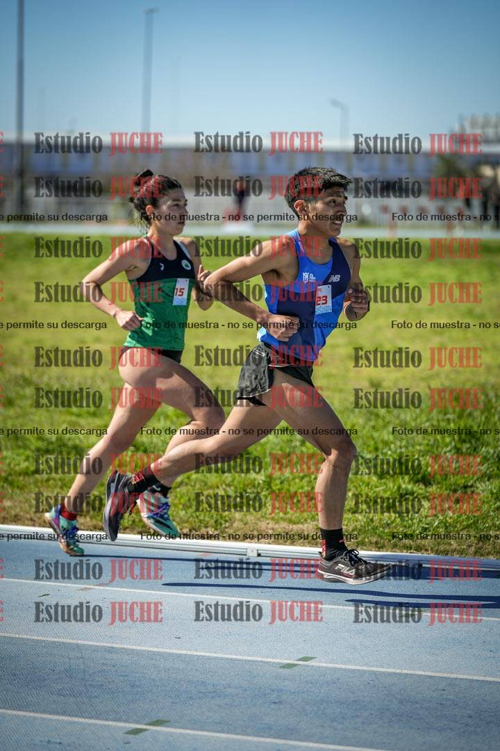 Fotos de los 5000 m llanos de mujeres y varones