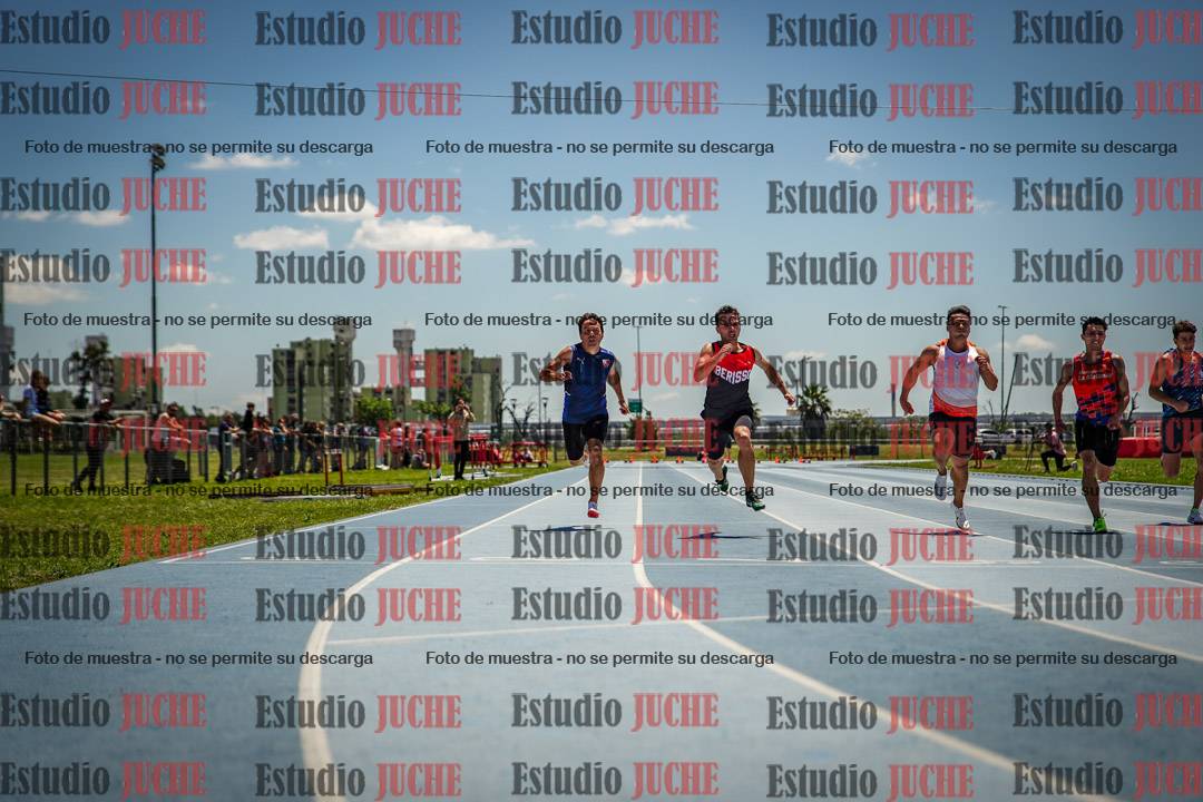 Fotos de los 100 m llanos de varones