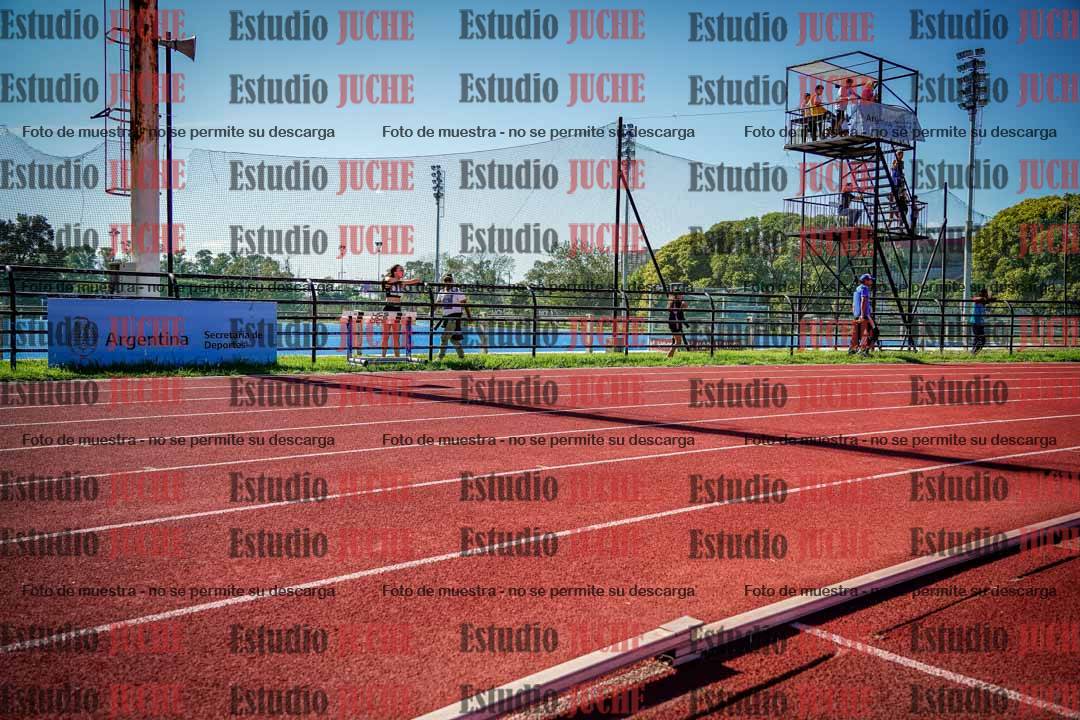 Fotos de los 200 m llanos de varones