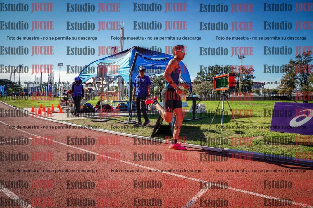 Fotos de los 800 m llanos de varones