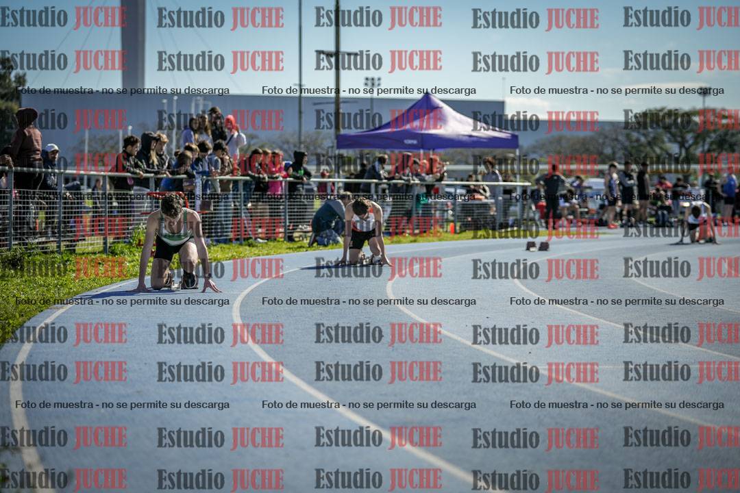 Fotos de los 400 m llanos de varones