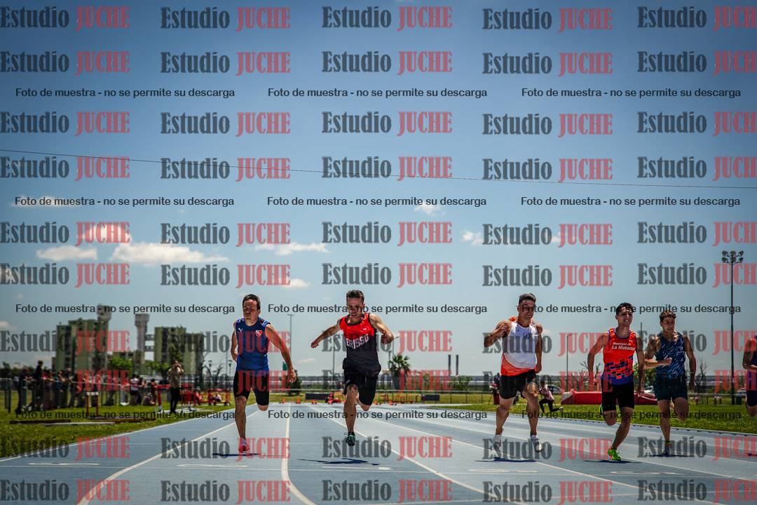 Fotos de los 100 m llanos de varones