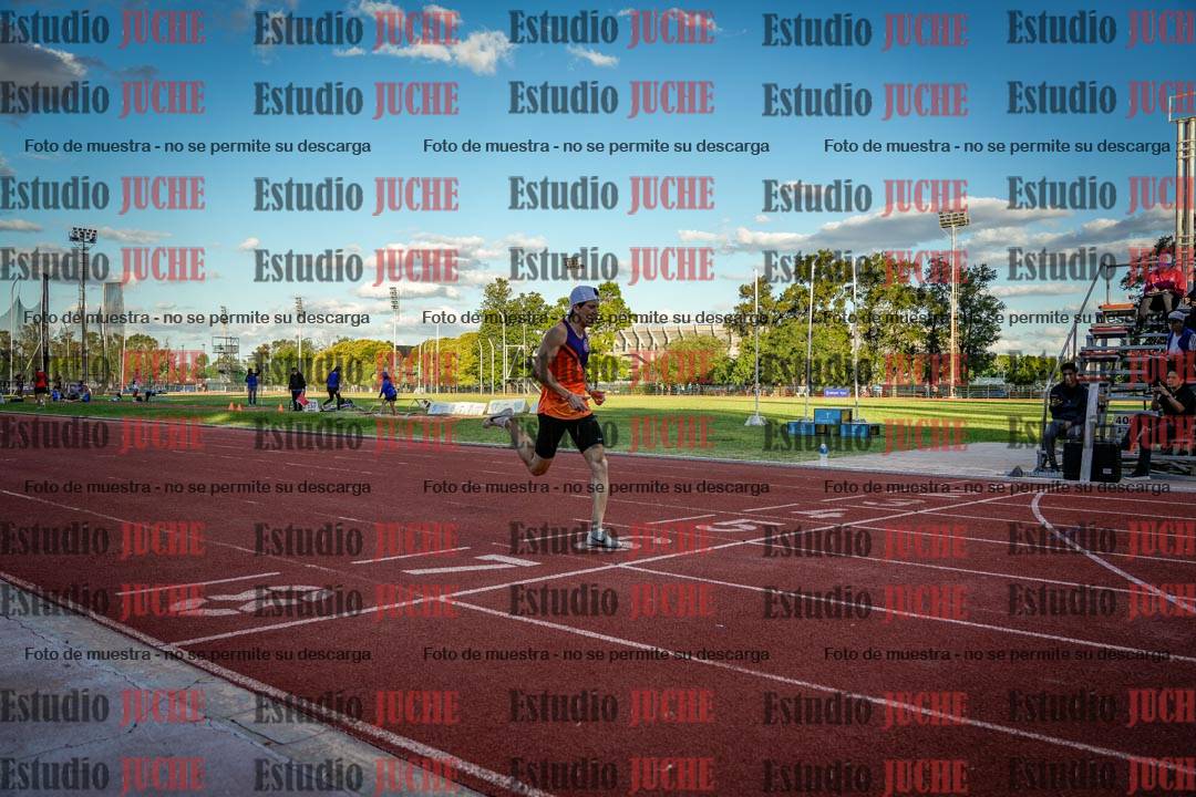 Fotos de los 400 m llanos de varones