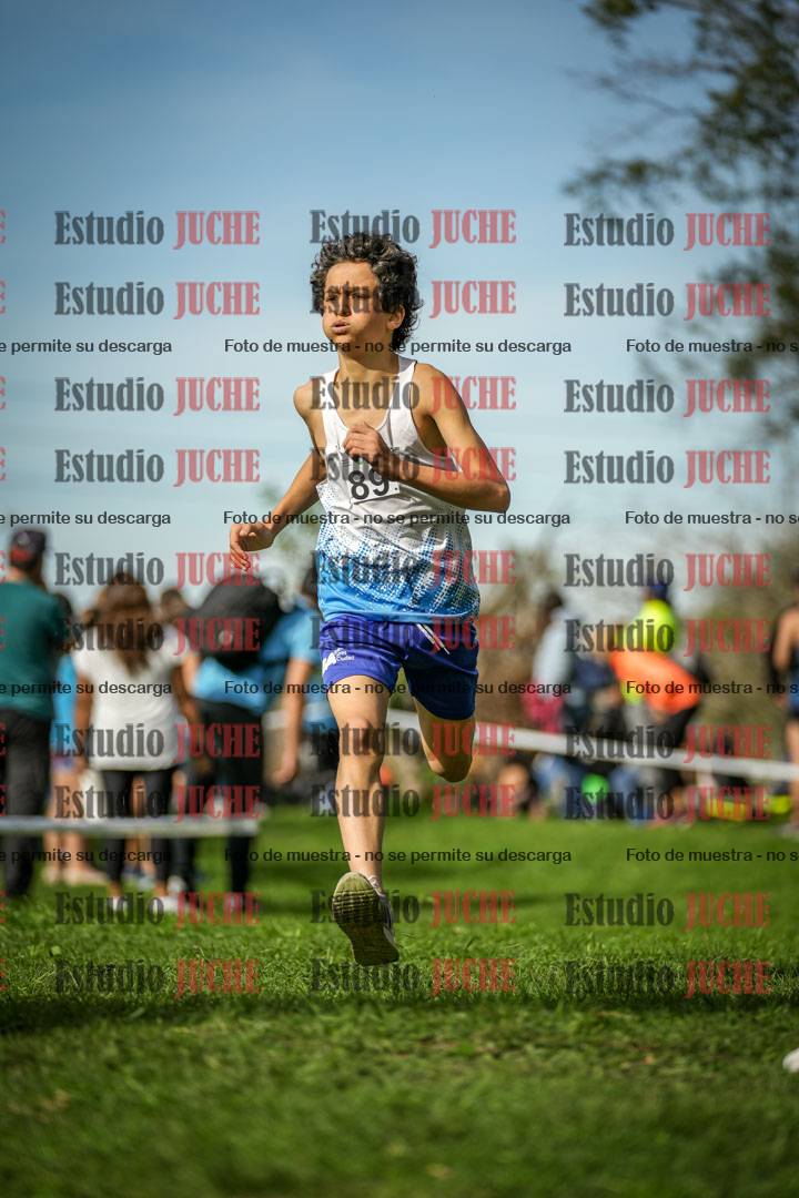 Fotos de la llegada del cross de 2000 m