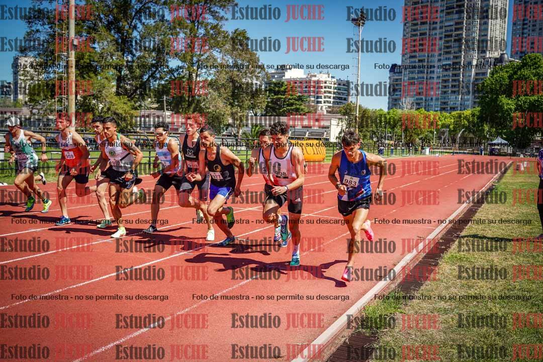 Fotos de los 3000 m con obstáculos de varones
