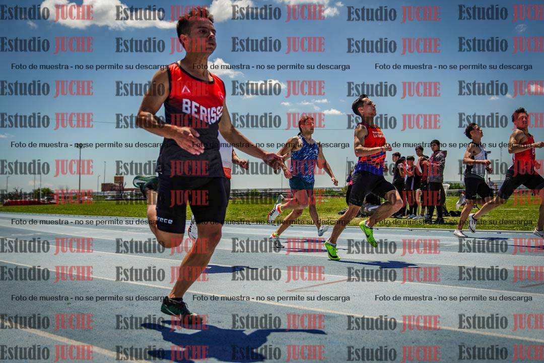 Fotos de los 100 m llanos de varones