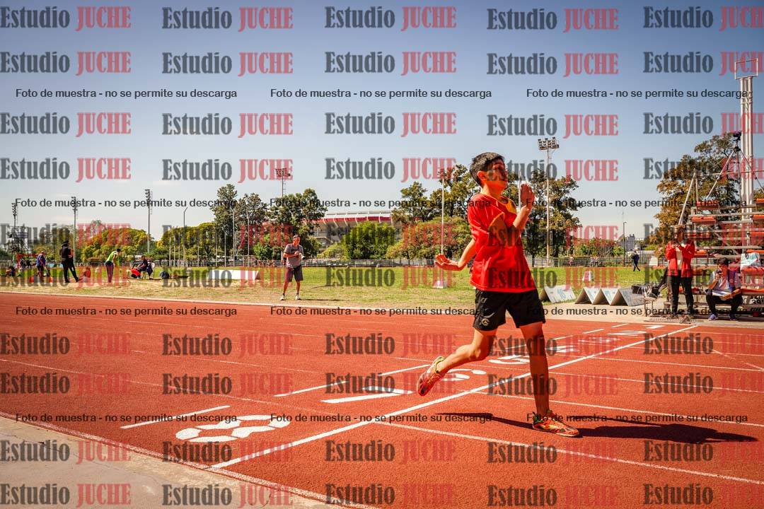 Fotos de los 400 m llanos de varones