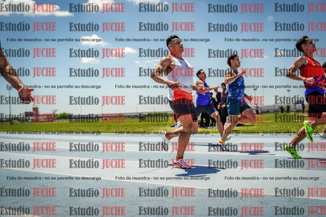 Fotos de los 100 m llanos de varones