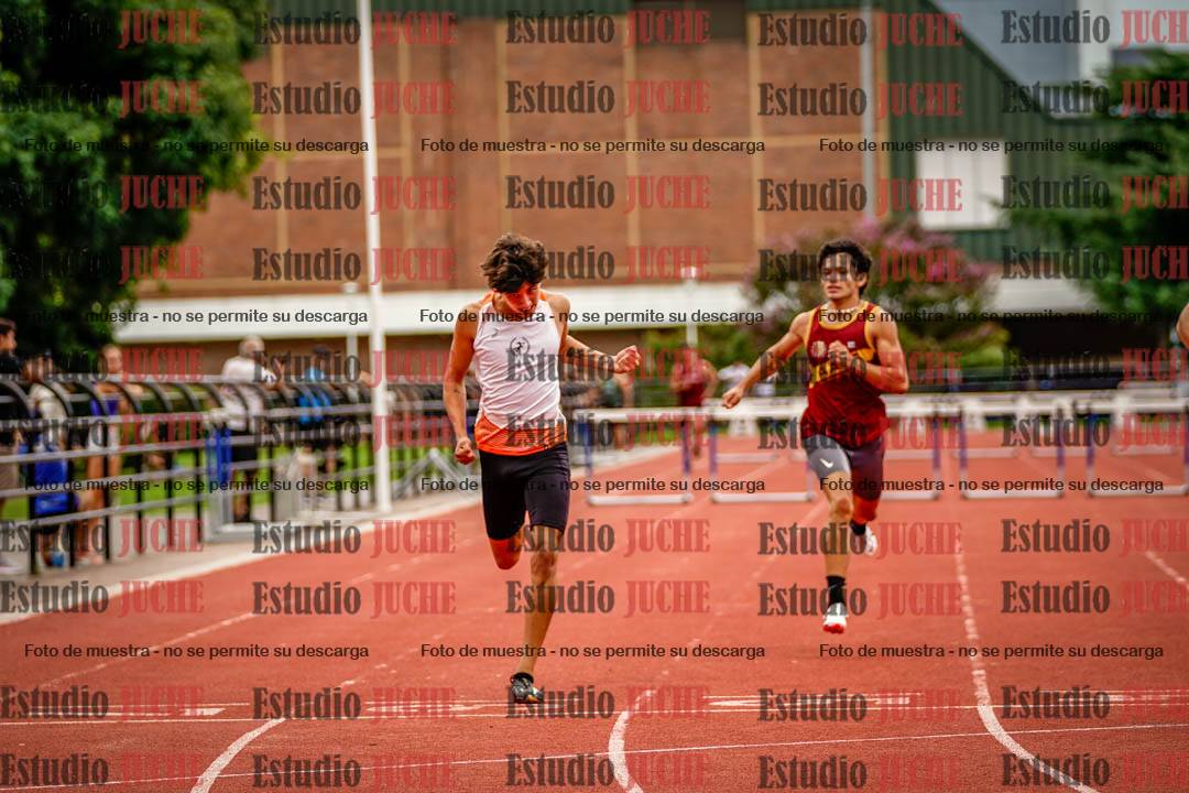 Fotos de los 400 m con vallas de varones