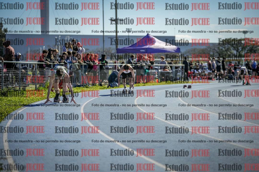 Fotos de los 400 m llanos de varones