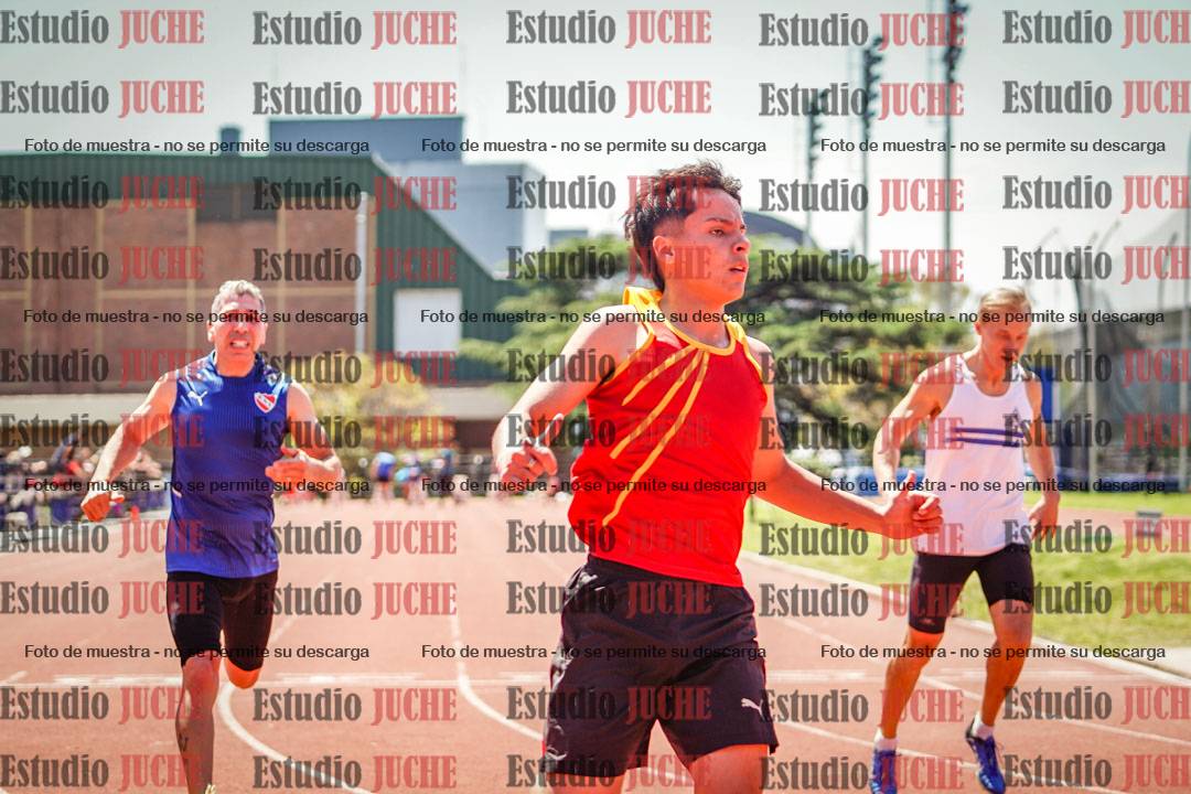 Fotos de los 100 m llanos de varones