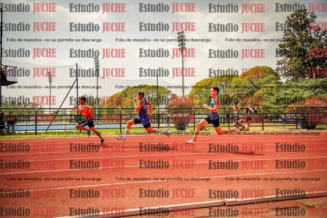 Fotos de los 200 m llanos de varones