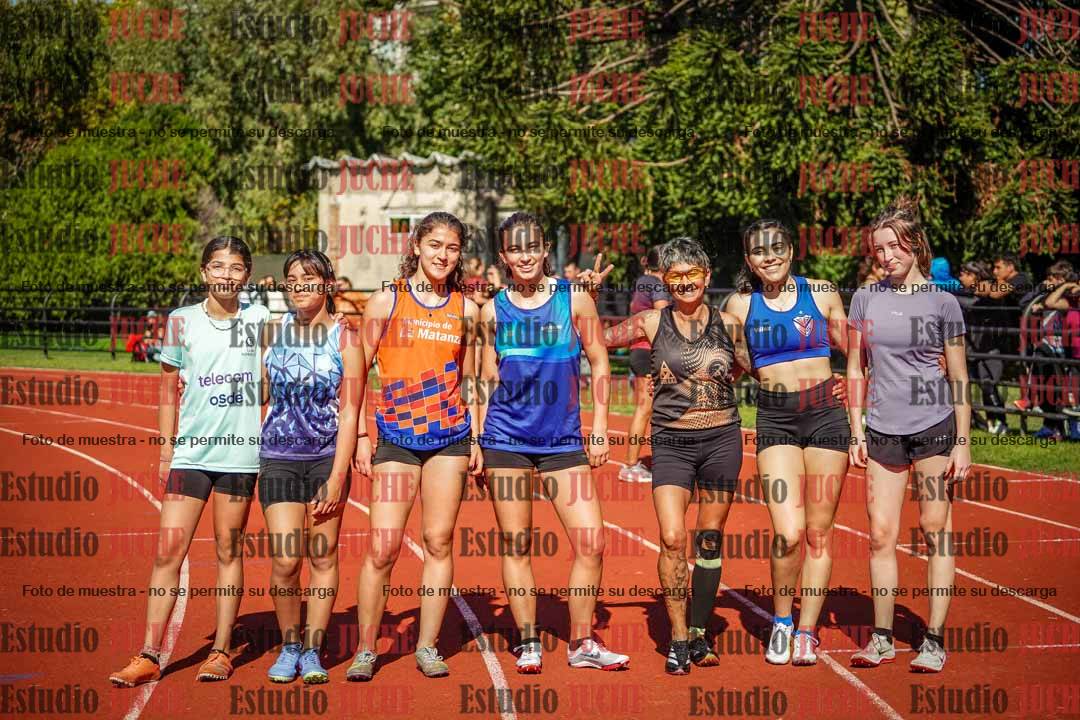 Fotos de algunos podios y extras