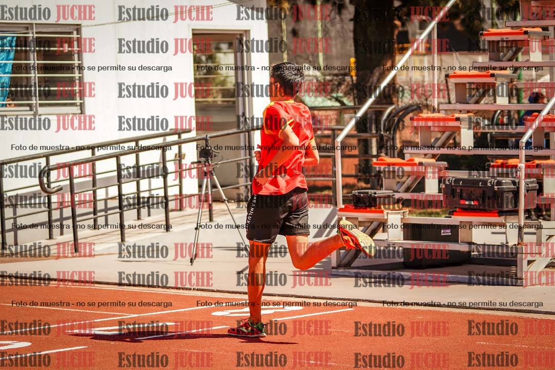 Fotos de los 400 m llanos de varones