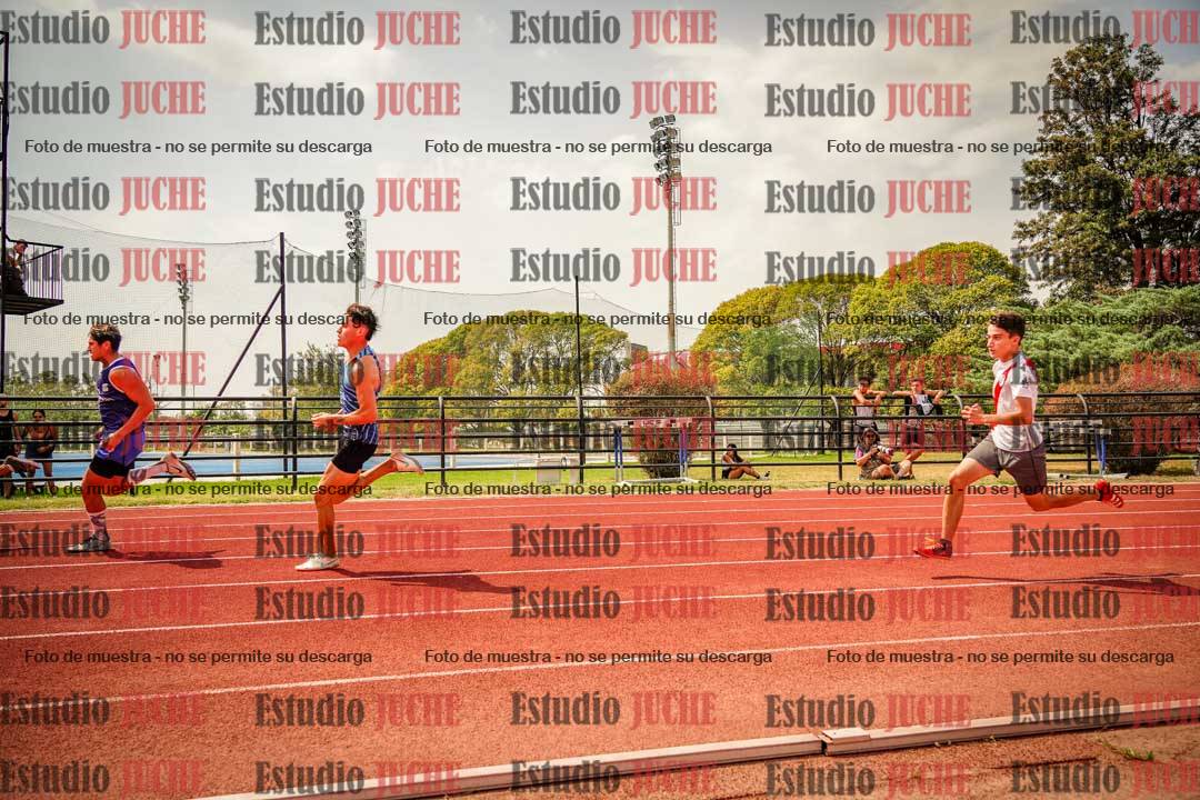 Fotos de los 200 m llanos de varones