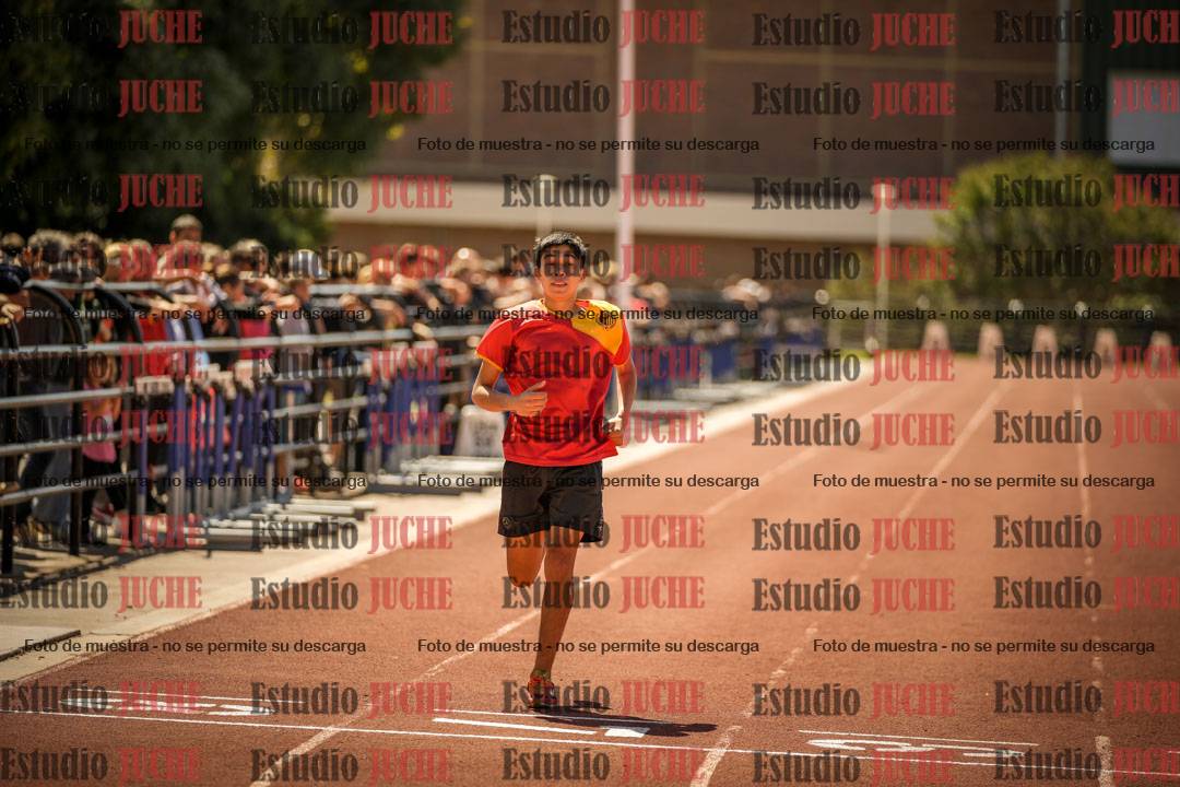 Fotos de los 400 m llanos de varones