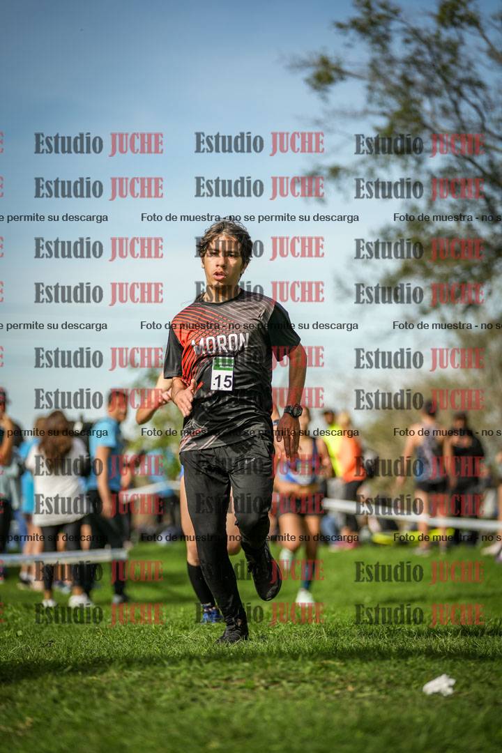 Fotos de la llegada del cross de 2000 m