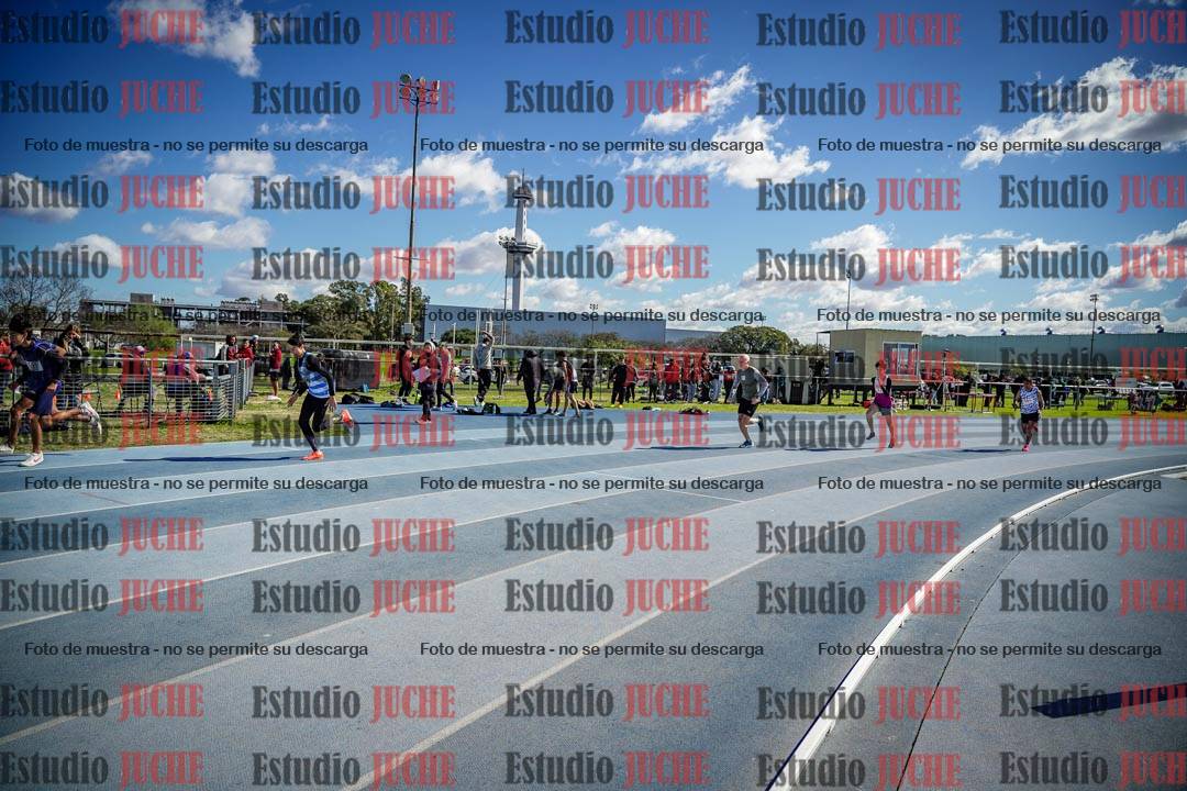 Fotos de los 800 m llanos de varones