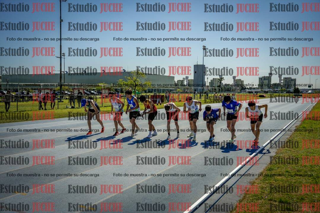 Fotos de los 2000 m con obstáculos de varones