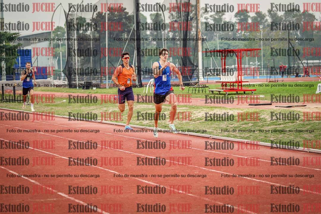 Fotos de los 800 m llanos de varones