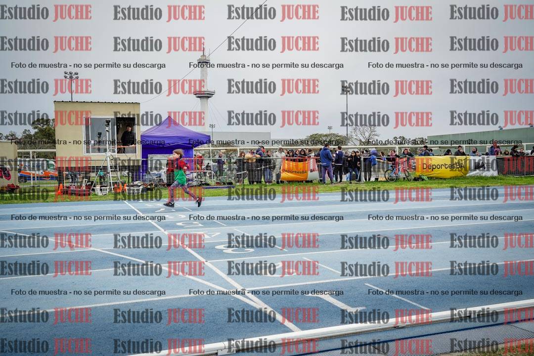 Fotos de los 50 m llanos de mujeres - U12