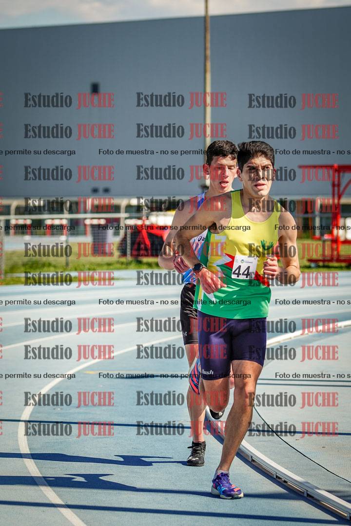 Fotos de los 5000 m llanos de mujeres y varones