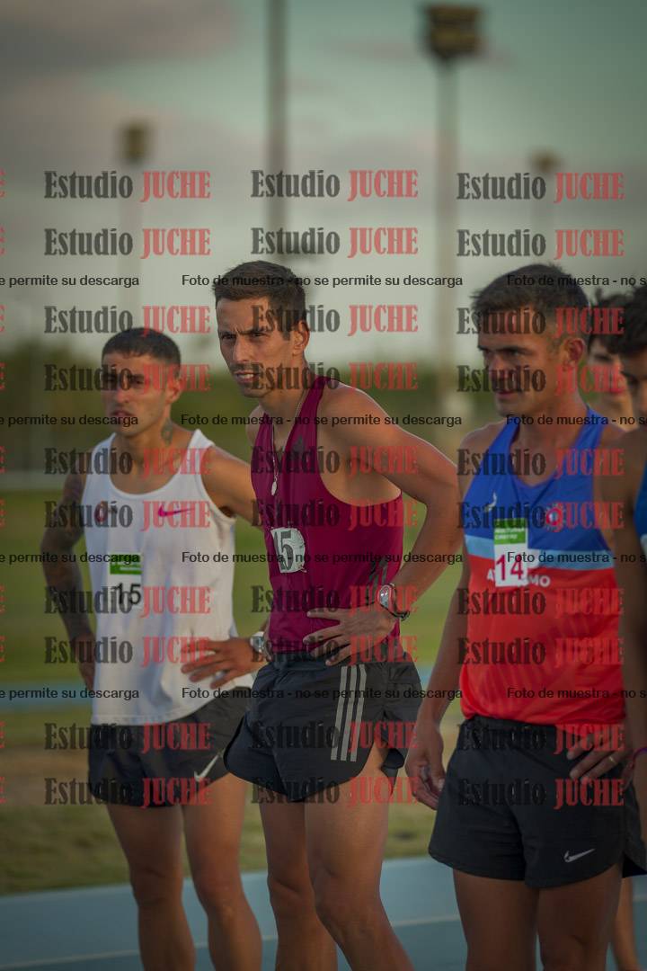 Fotos de los 3000 m llanos de varones