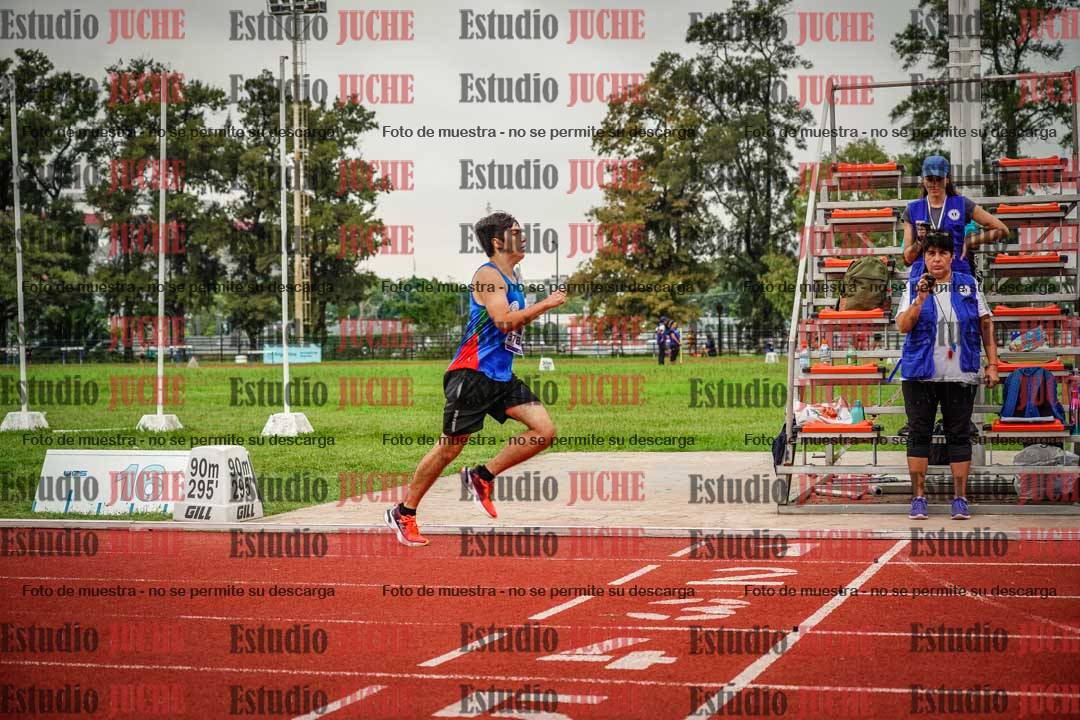 Fotos de los 800 m llanos de varones