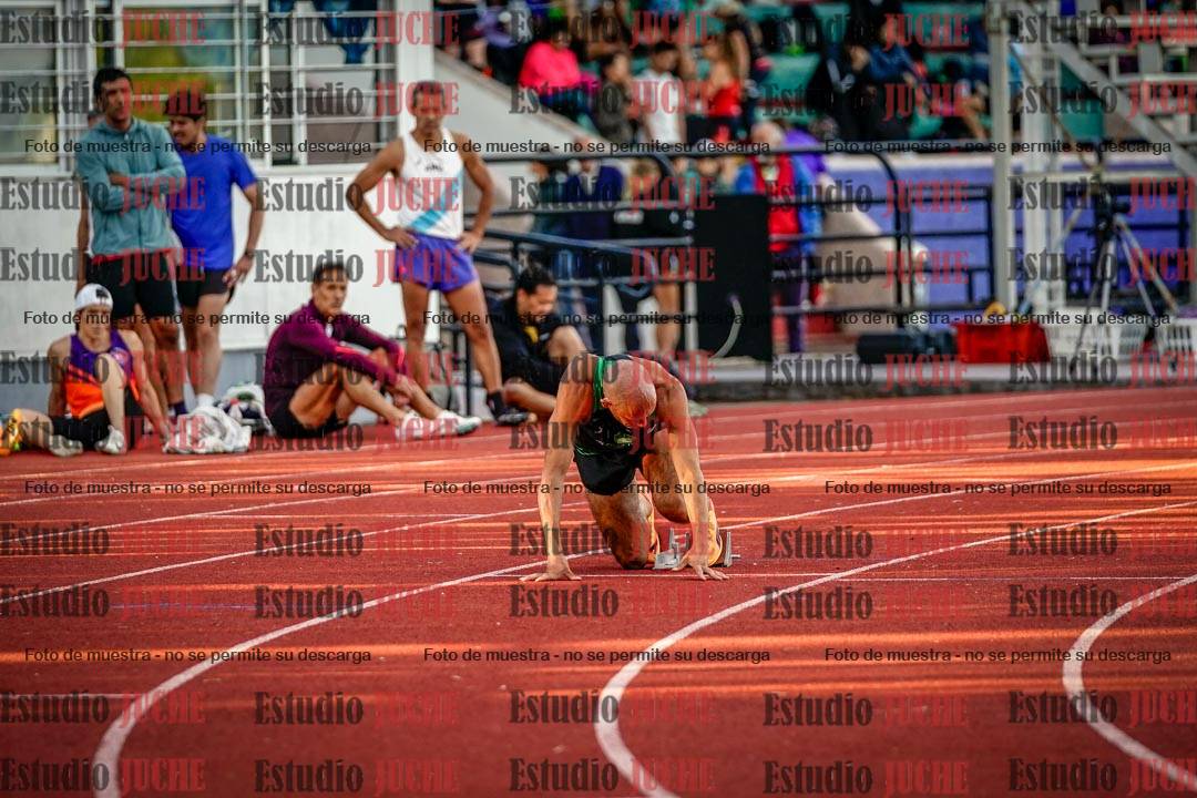 Fotos de los 400 m llanos de varones