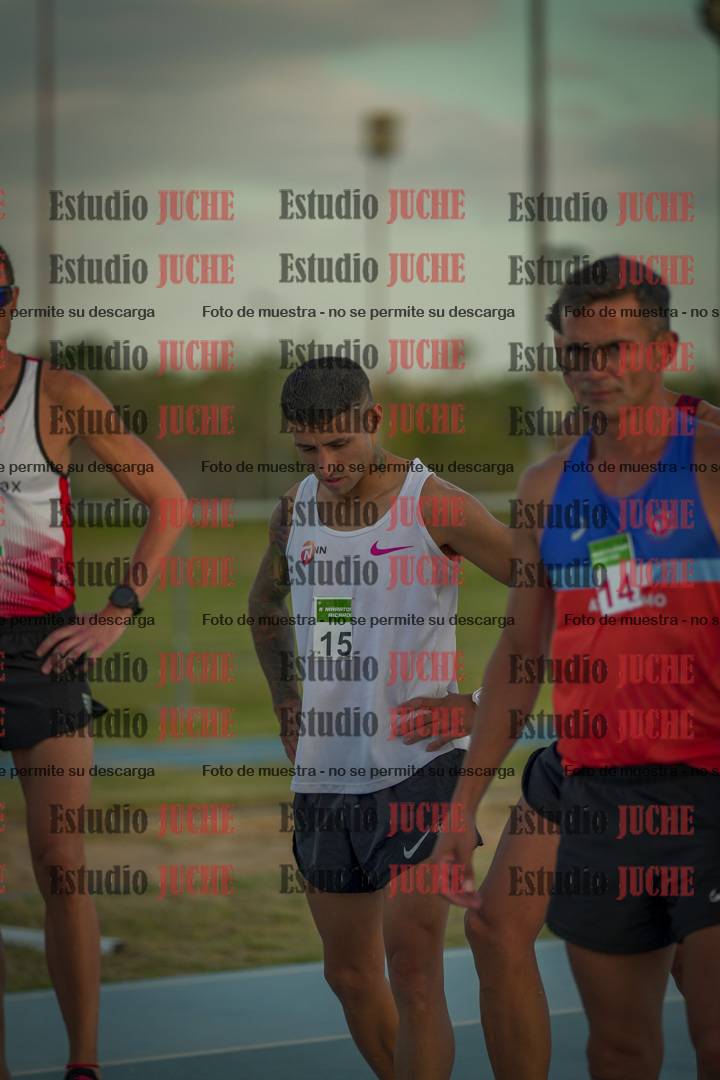 Fotos de los 3000 m llanos de varones