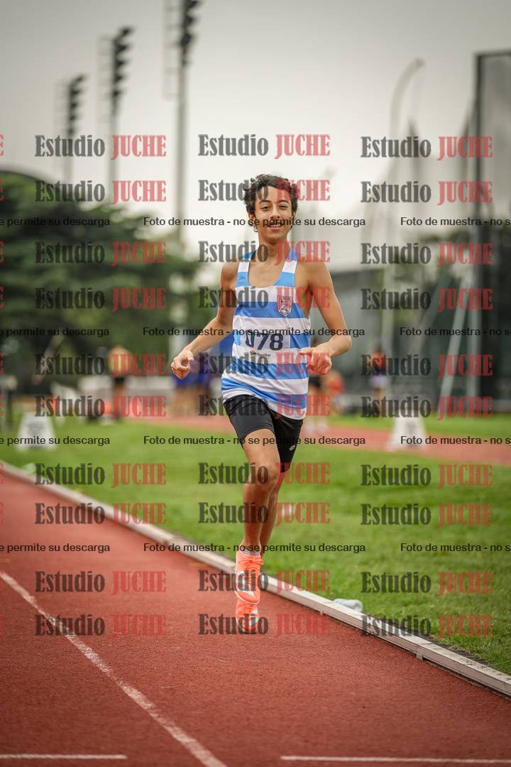 Fotos de los 800 m llanos de varones