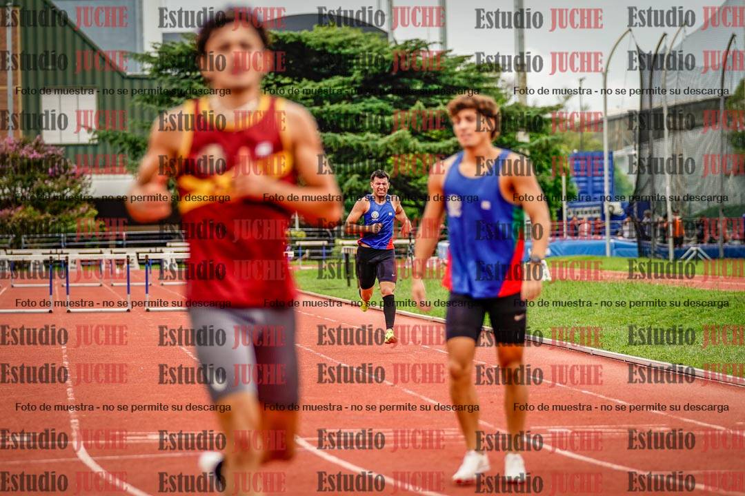 Fotos de los 400 m con vallas de varones
