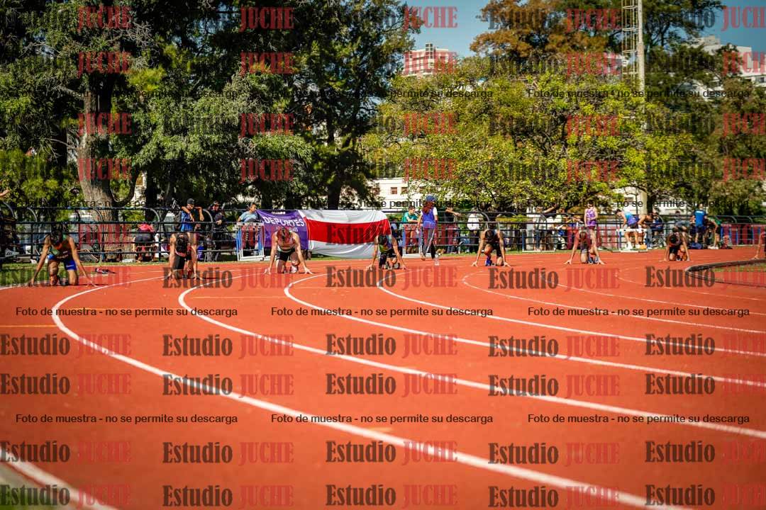 Fotos de los 200 m llanos de varones
