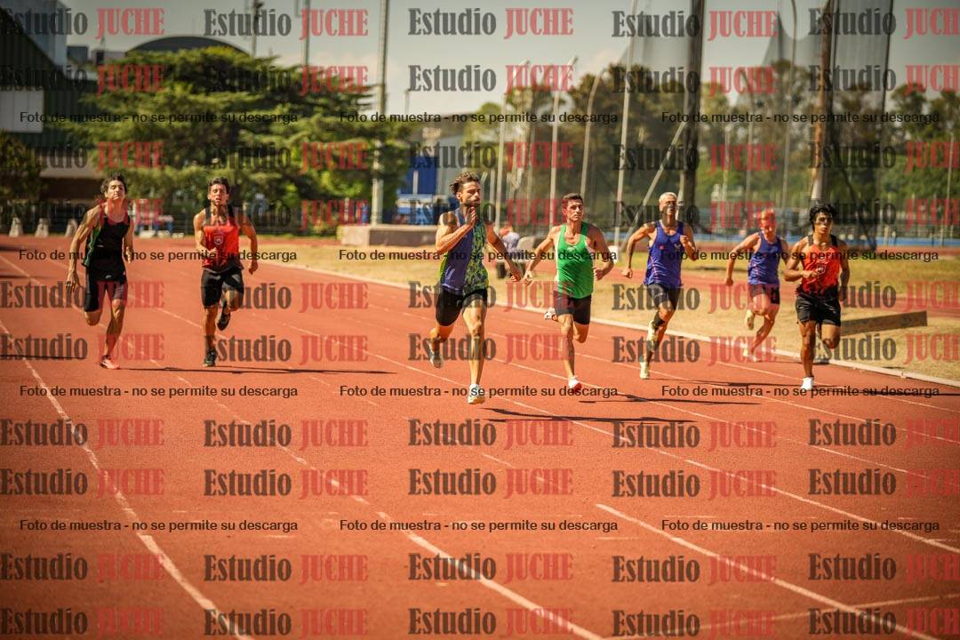 Fotos de los 200 m llanos de varones