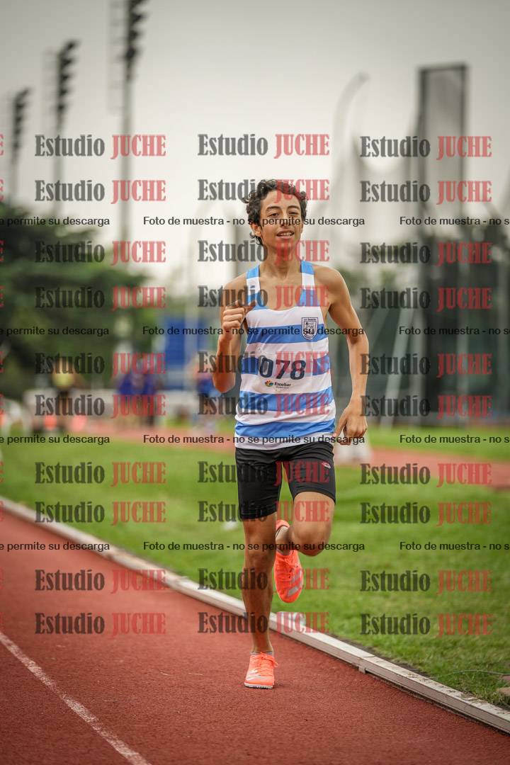 Fotos de los 800 m llanos de varones