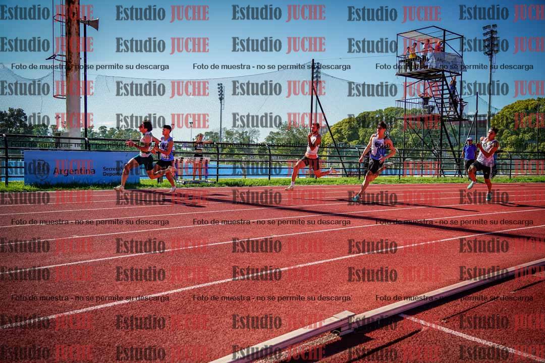 Fotos de los 200 m llanos de varones