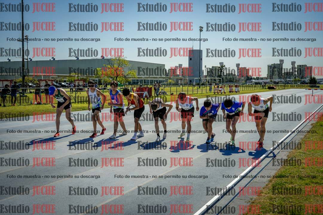 Fotos de los 2000 m con obstáculos de varones