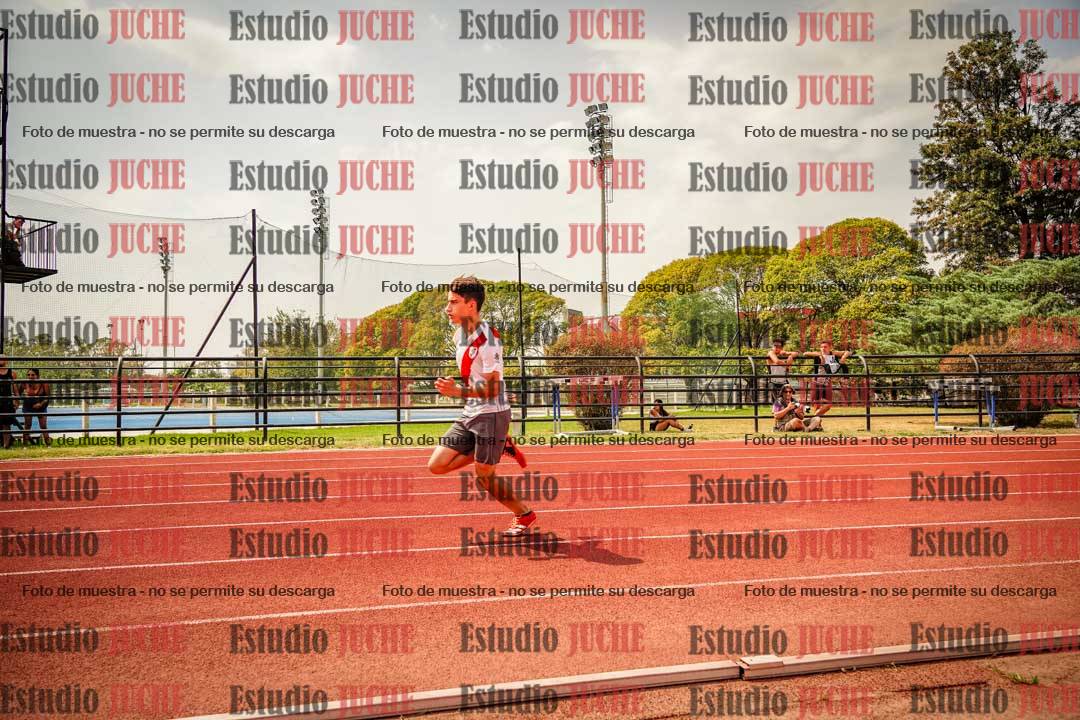 Fotos de los 200 m llanos de varones