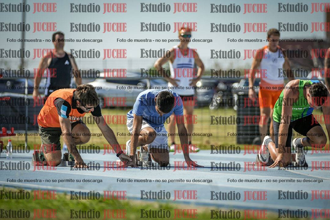 Fotos de los 100 m llanos de varones