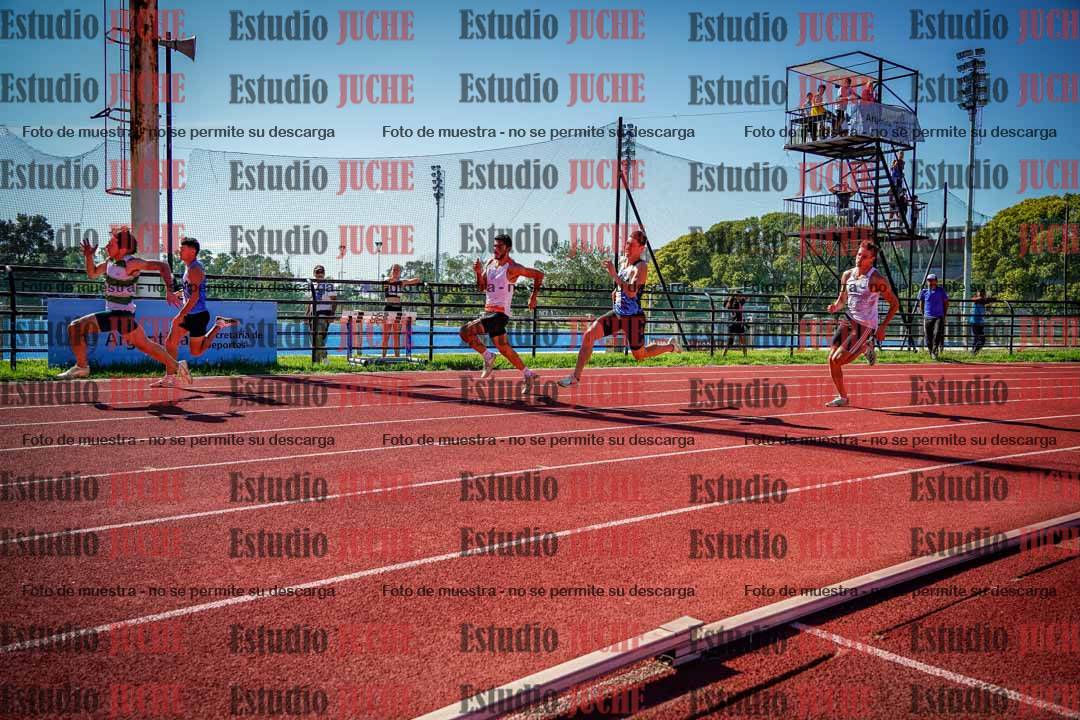 Fotos de los 200 m llanos de varones