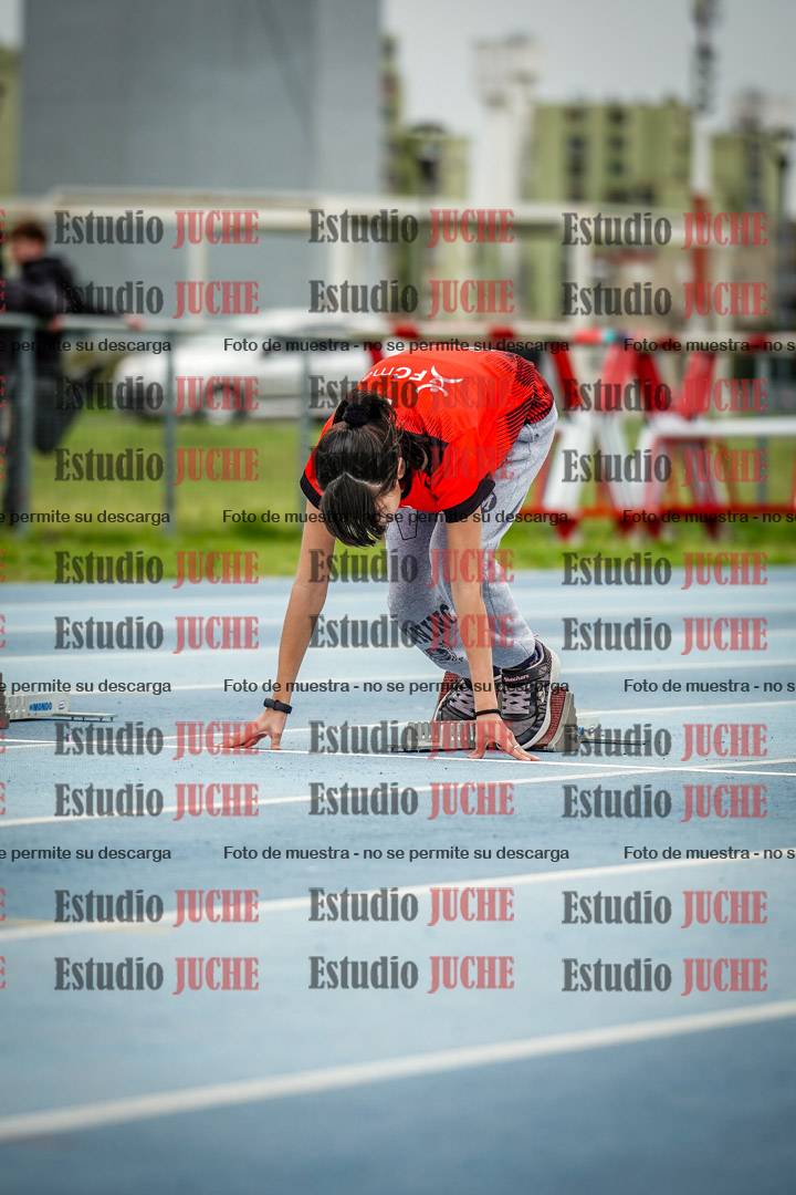Fotos de los 50 m llanos de mujeres - U12