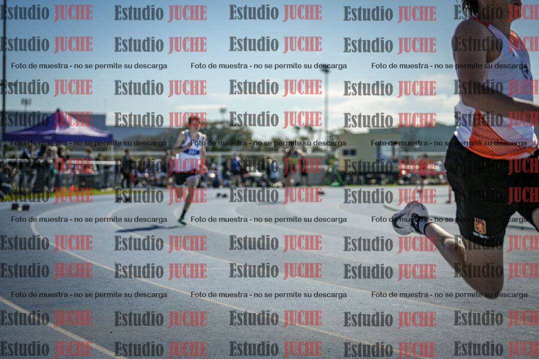 Fotos de los 400 m llanos de varones