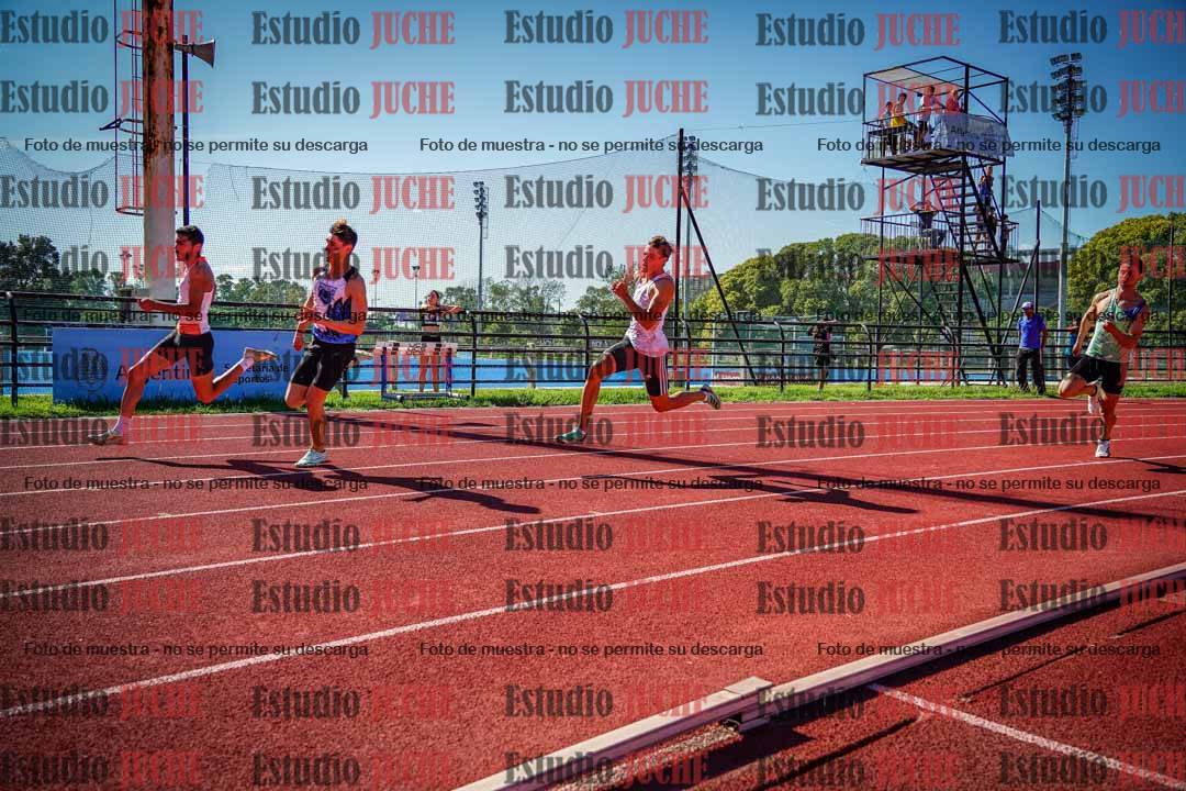 Fotos de los 200 m llanos de varones