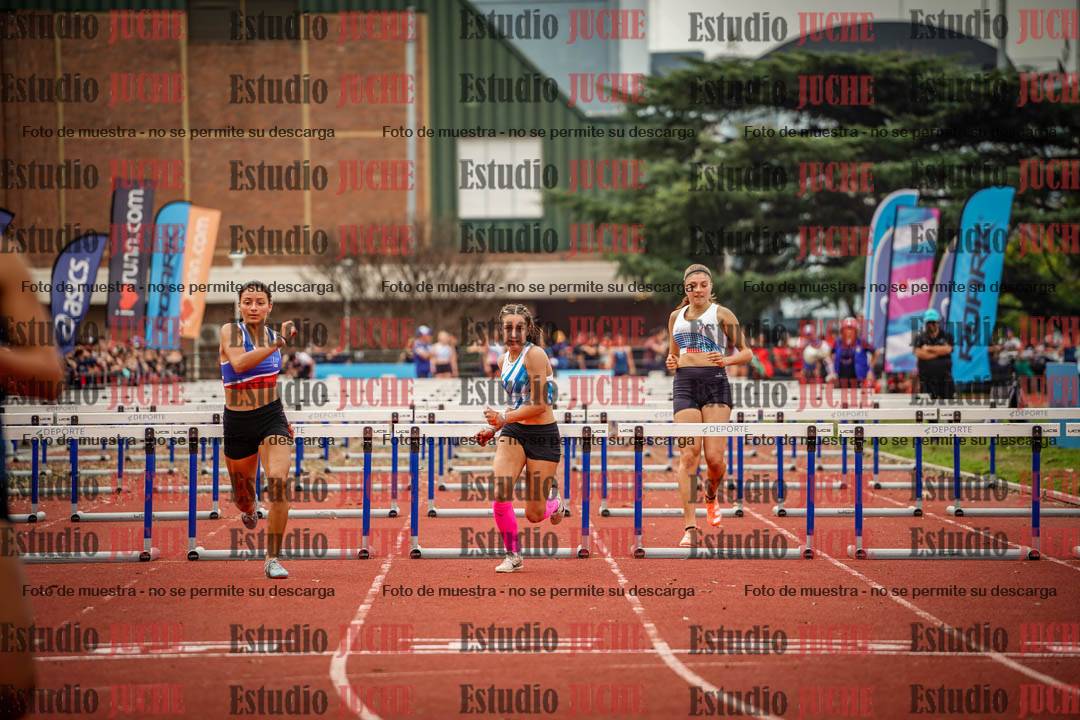 Fotos de los 100 m con vallas de mujeres - heptatlón 1