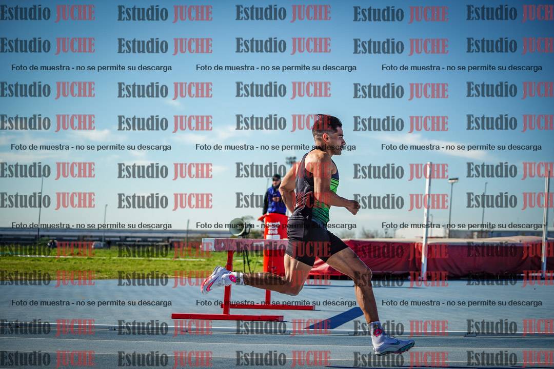 Fotos de los 400 m llanos de varones