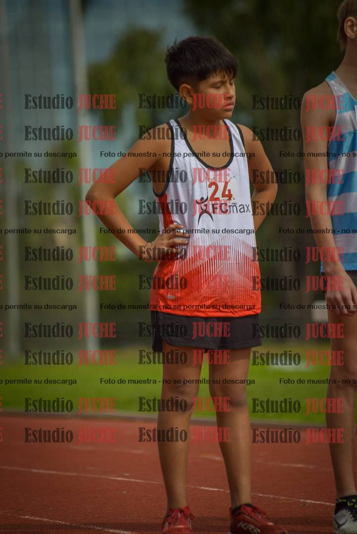 Fotos de los 600 m llanos de varones