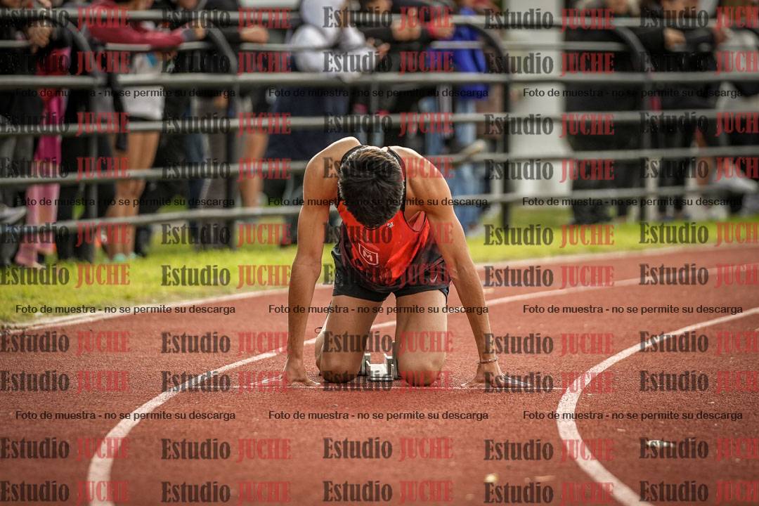 Fotos de los 400 m llanos de varones