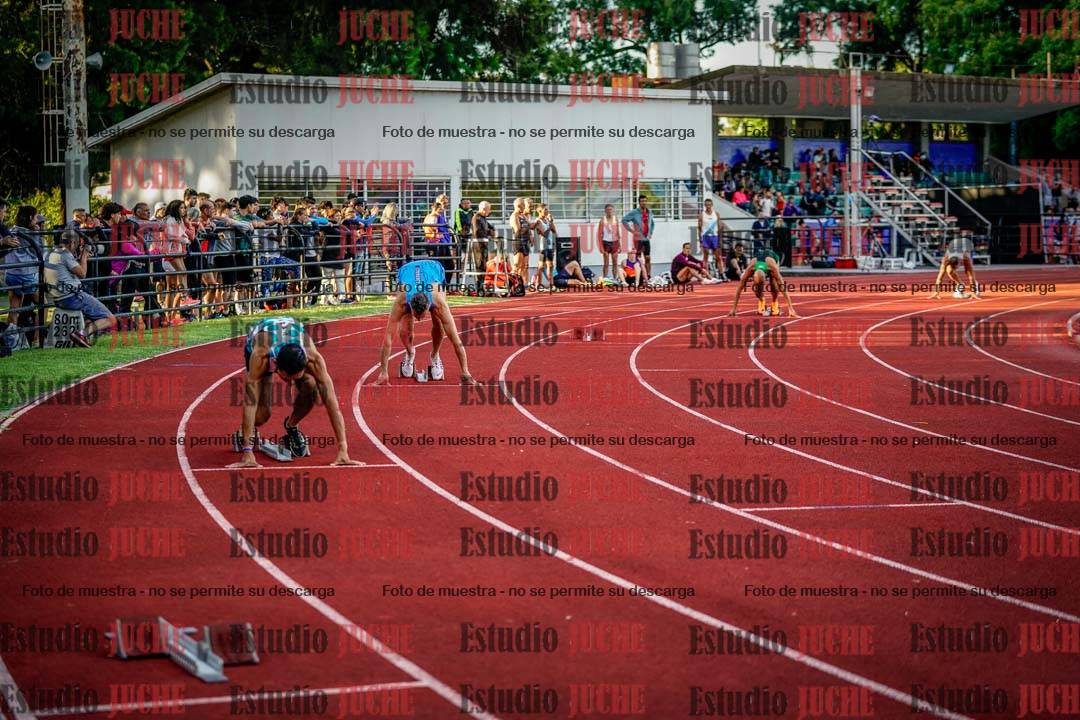 Fotos de los 400 m llanos de varones