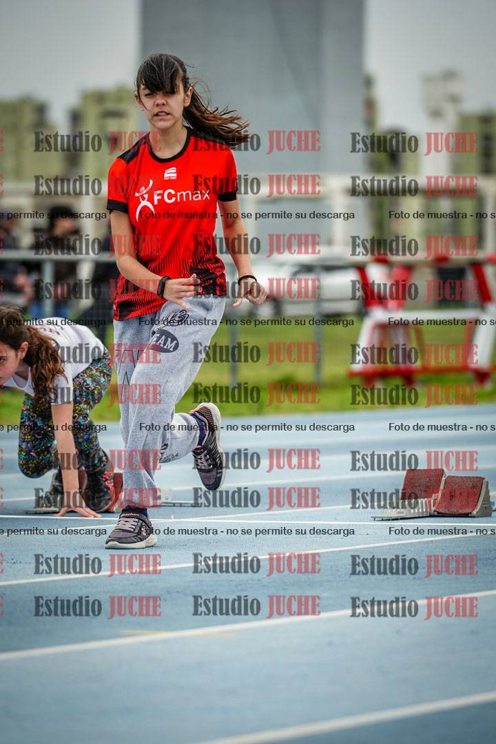 Fotos de los 50 m llanos de mujeres - U12